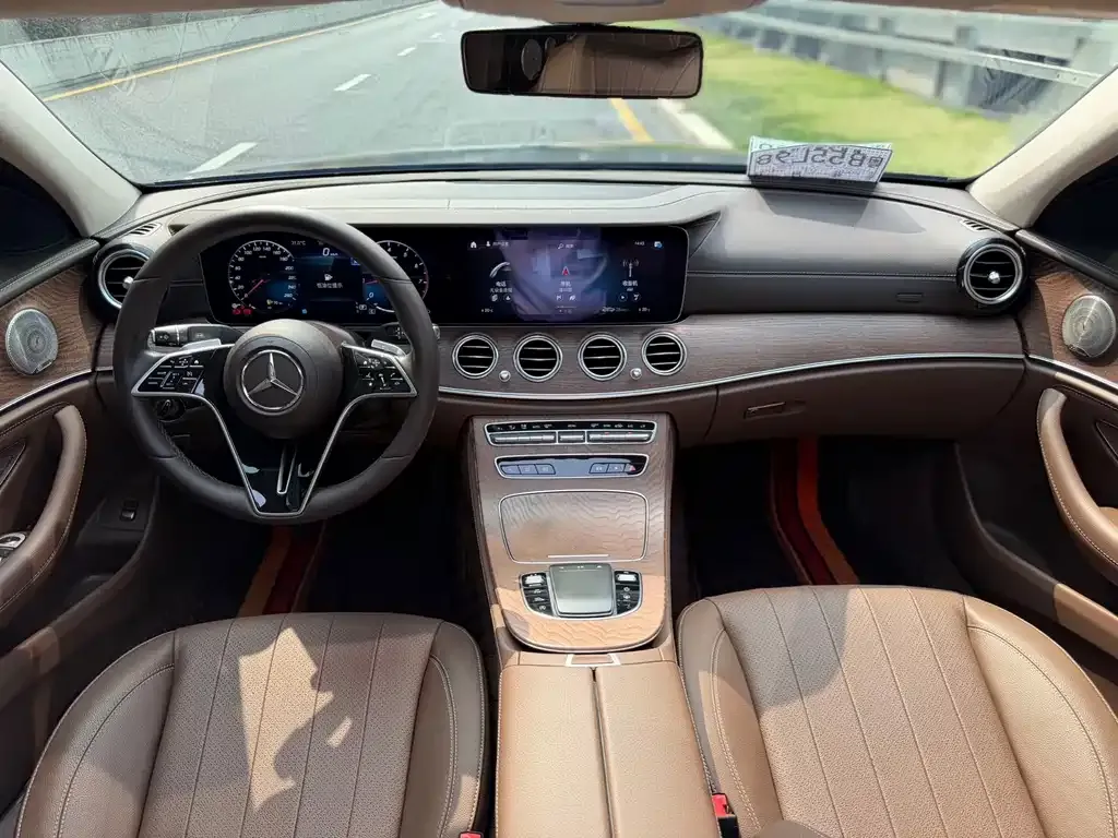 Mercedes-Benz E-Class 2023 из CN, фото 6