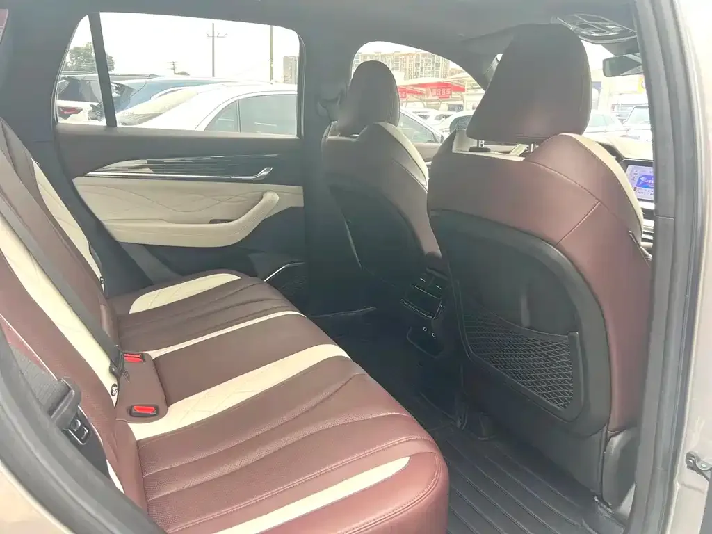 Geely Xingyue L 2024 из CN, фото 3