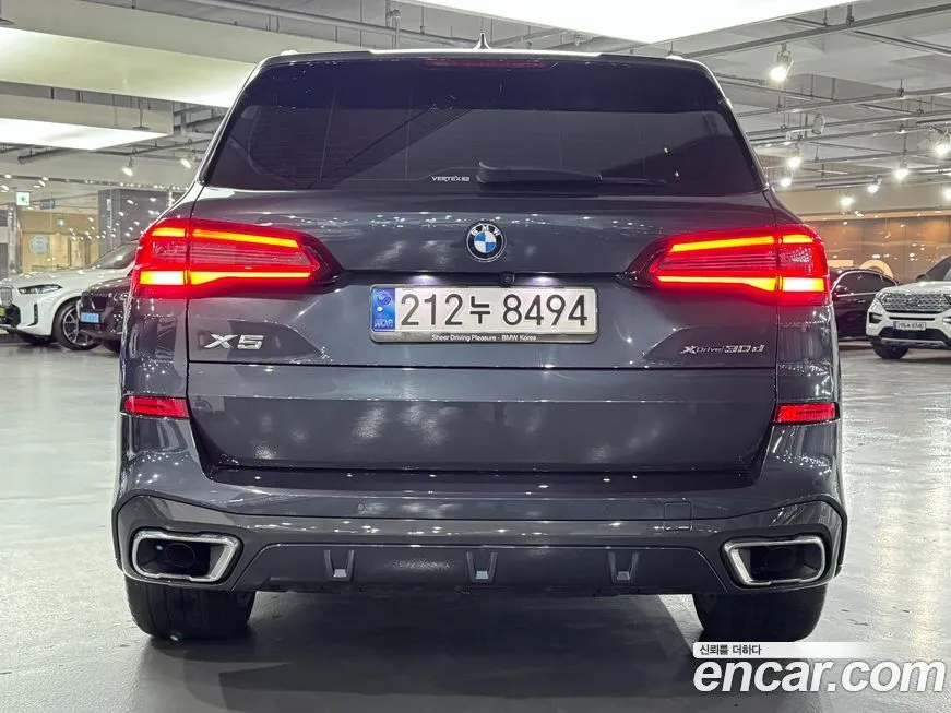BMW X5 — фото 10