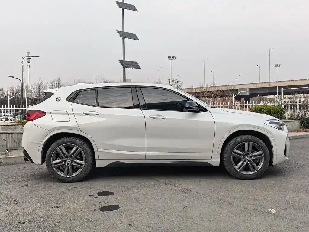 BMW X2 2023 из CN, фото 3