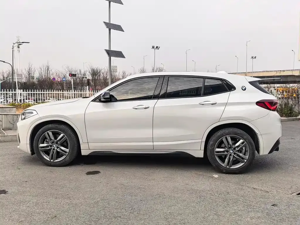 BMW X2 2023 из CN, фото 2