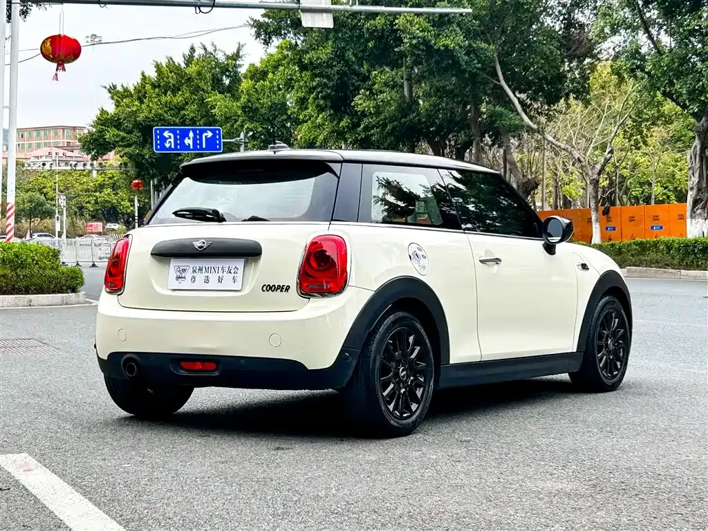 MINI Cooper (3-door) — фото 10