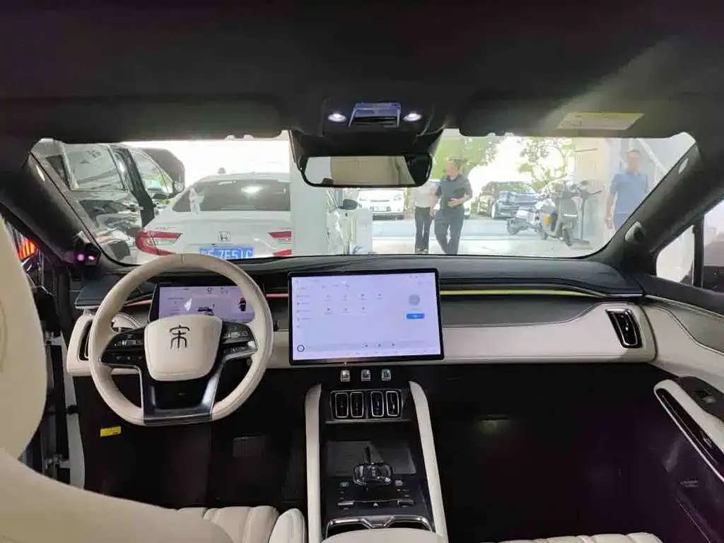 BYD L EV 2023 из CN, фото 3