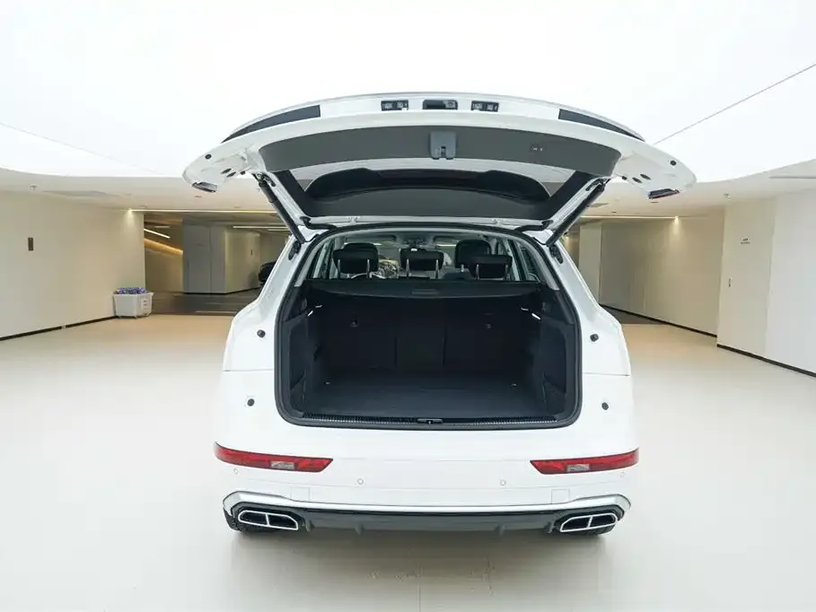Audi Q5L 2022 из CN, фото 4