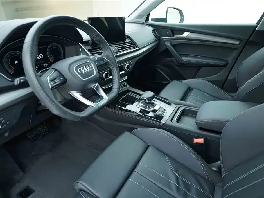 Audi Q5L 2022 из CN, фото 10