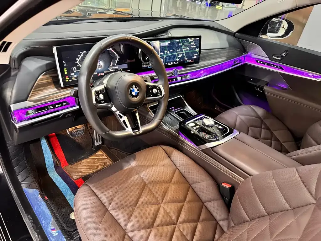 BMW 7 Series 2024 из CN, фото 9