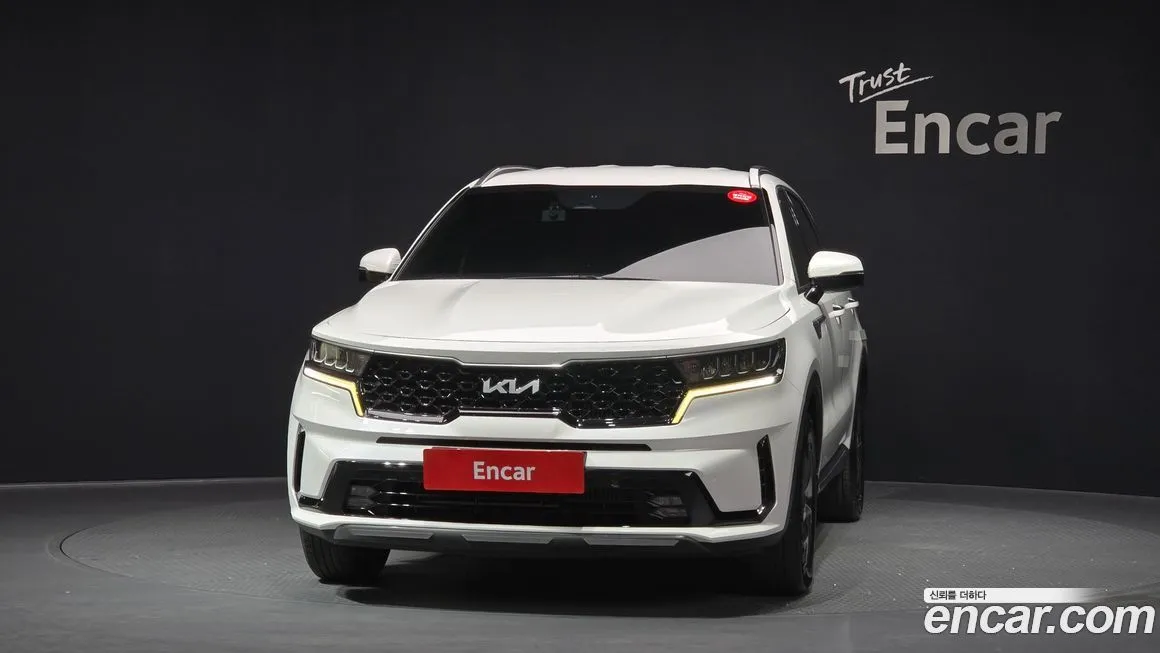 Kia Sorento — фото 8