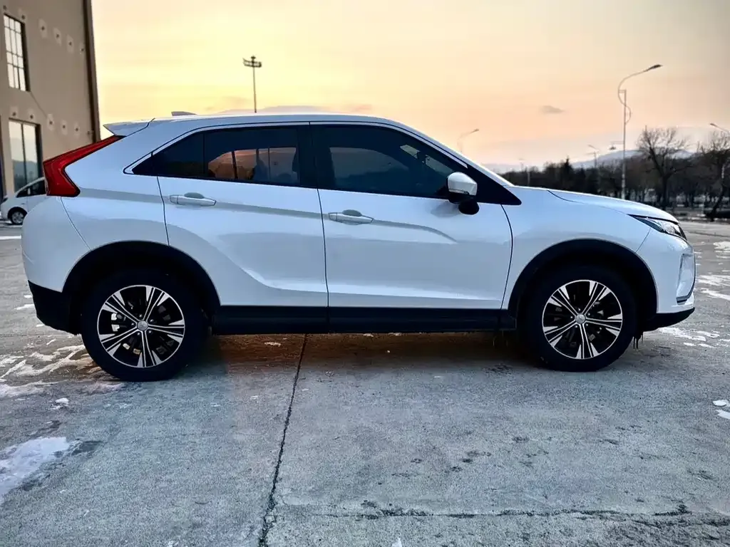Mitsubishi Eclipse Cross 2022 из CN, фото 2