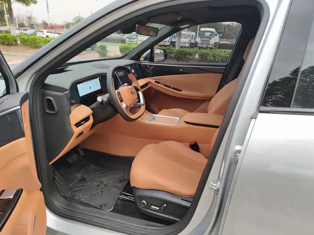 Geely Galaxy L7 2025 из CN, фото 9