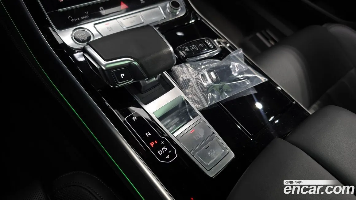 Audi A8 — фото 2