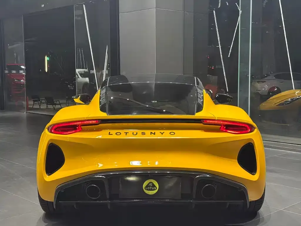 Lotus Emira 2023 из CN, фото 5