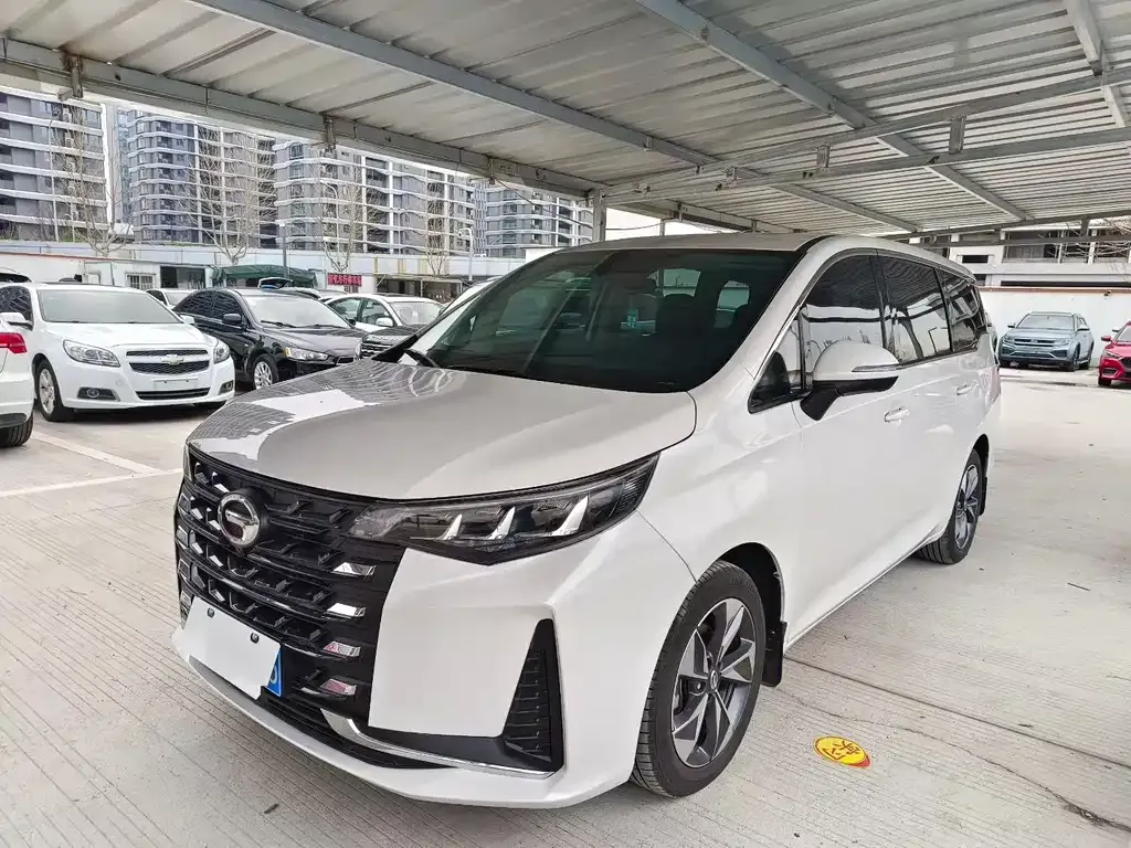 GAC Motor Trumpchi M6 — фото 1