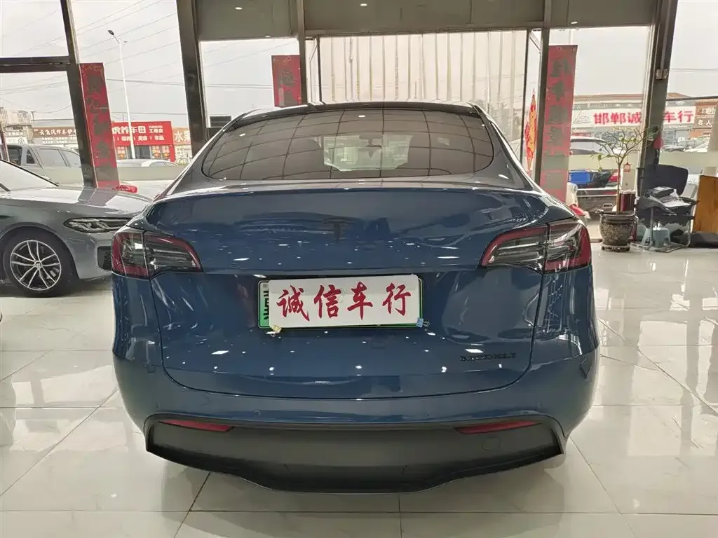 Tesla Model Y — фото 4