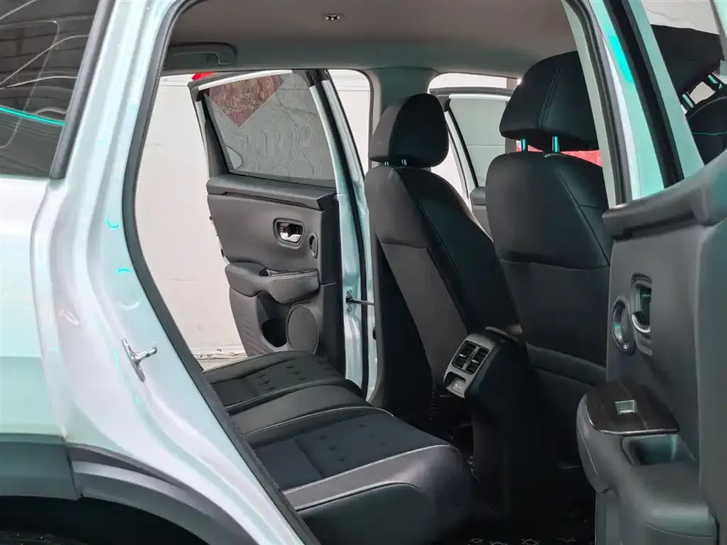 Honda ZR-V 2023 из CN, фото 8