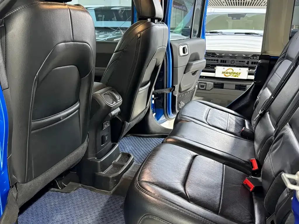 Jeep Wrangler — фото 3