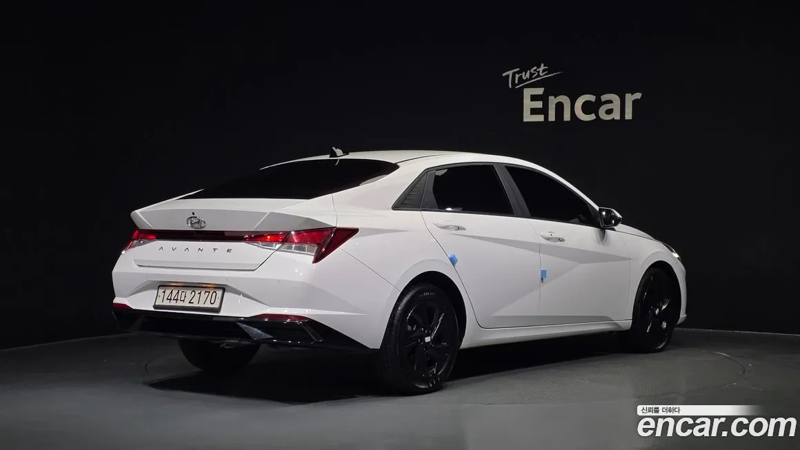 Hyundai AVANTE — фото 2
