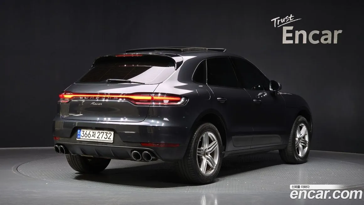 Porsche Macan — фото 8