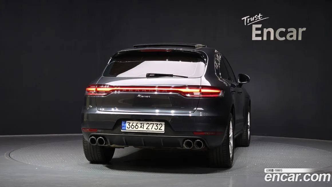 Porsche Macan — фото 10