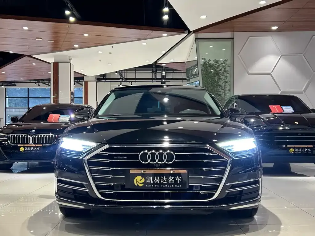 Audi A8 — фото 4