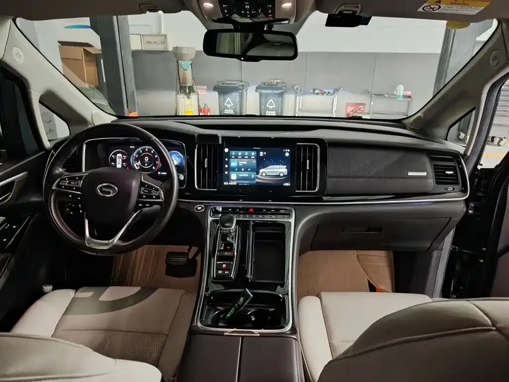 GAC Motor Trumpchi M8 — фото 2