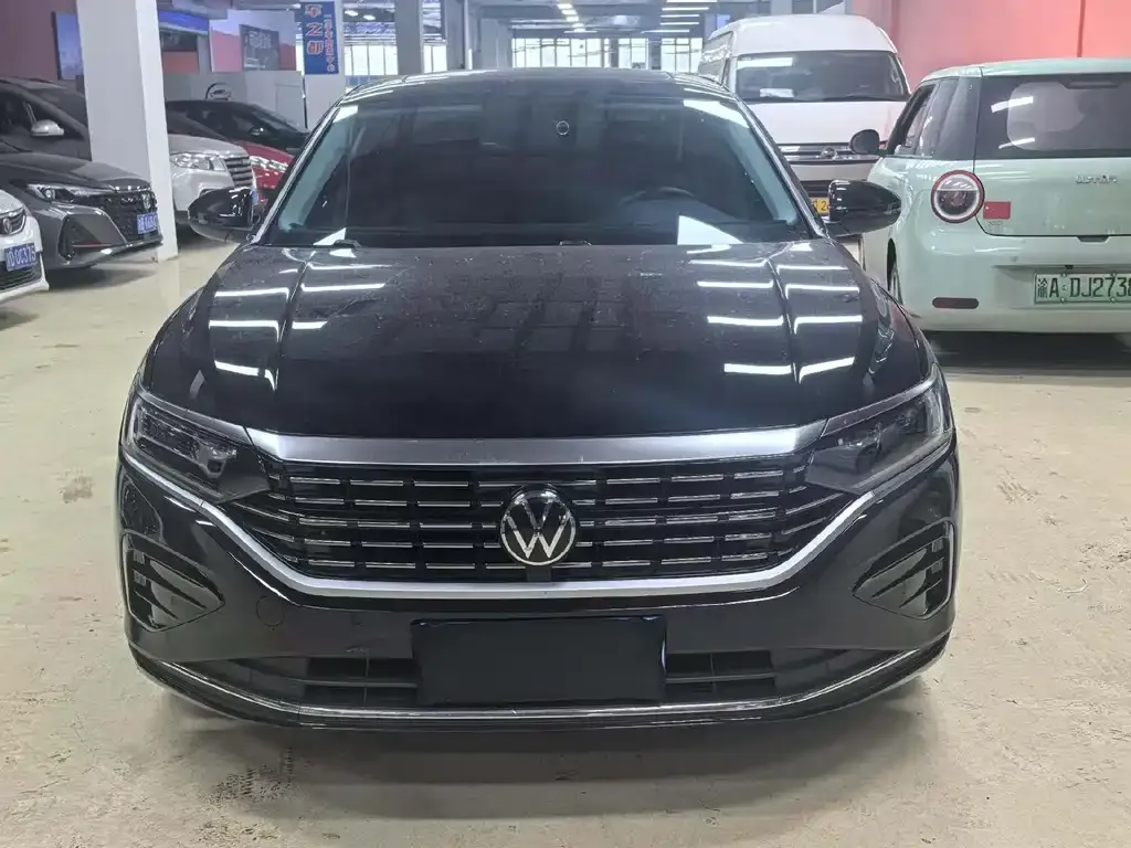 Volkswagen Passat 2023 из CN, фото 6