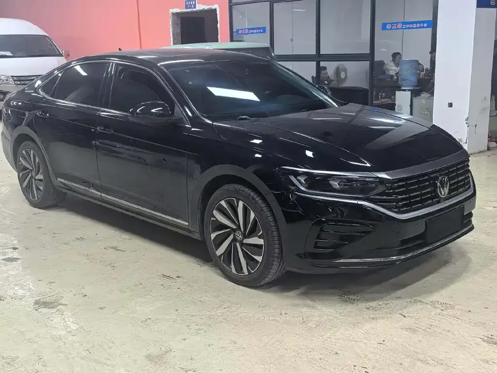 Volkswagen Passat 2023 из CN, фото 8