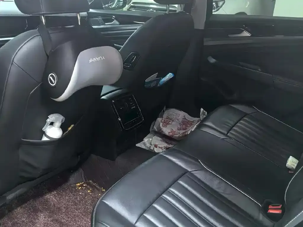 Volkswagen Passat 2023 из CN, фото 9