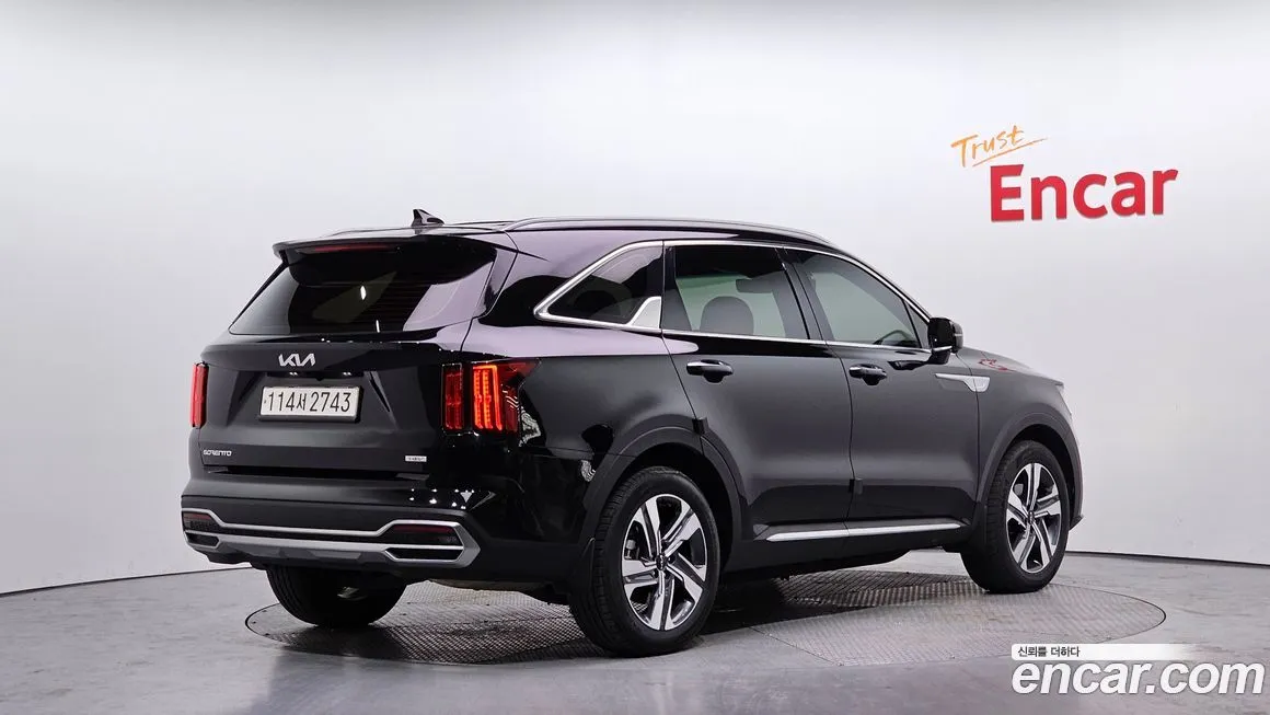 Kia Sorento — фото 8