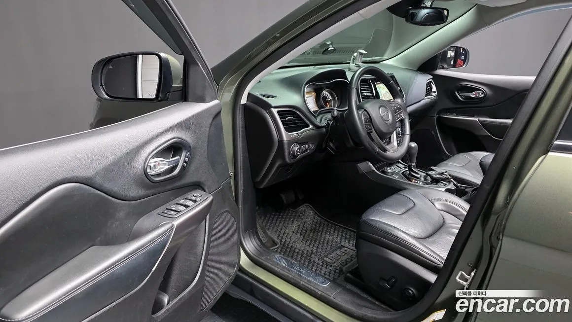 Jeep Cherokee 2021 из KR, фото 5
