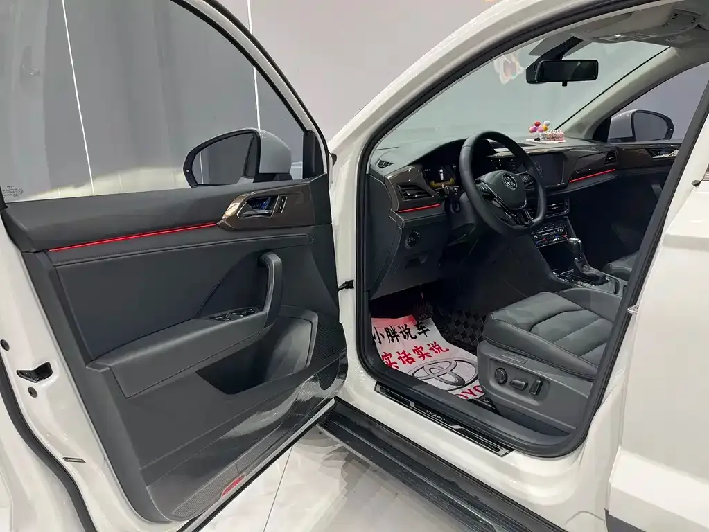 Volkswagen Tharu 2022 из CN, фото 7