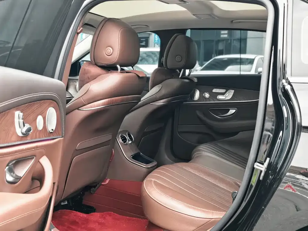 Mercedes-Benz E-Class 2021 из CN, фото 2