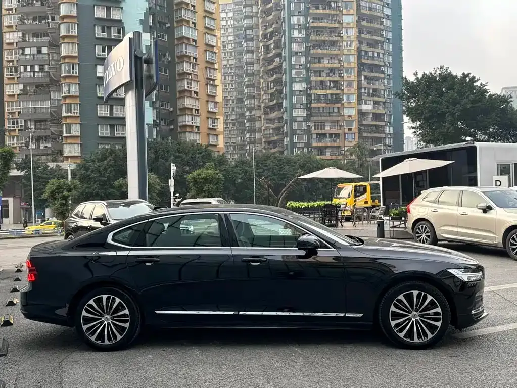 Volvo S90 2024 из CN, фото 10