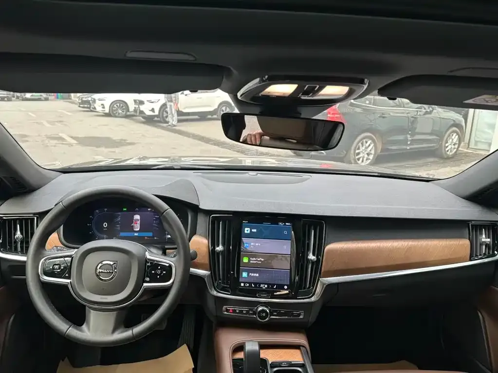 Volvo S90 2024 из CN, фото 5