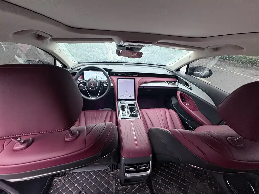 Hongqi H5 PHEV 2025 из CN, фото 2