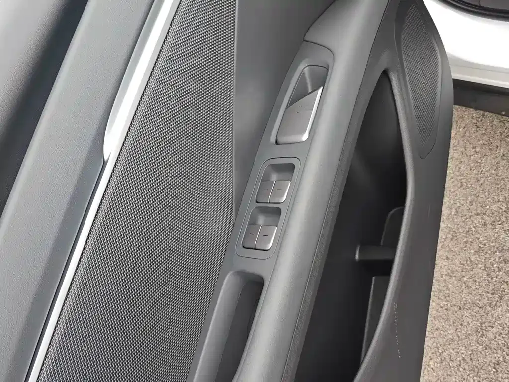 XPeng MONA M03 2025 из CN, фото 10