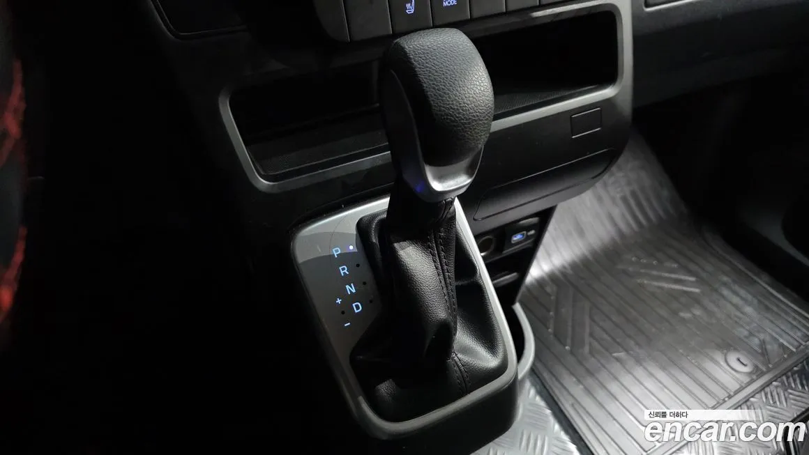 Hyundai Staria 2023 из KR, фото 2