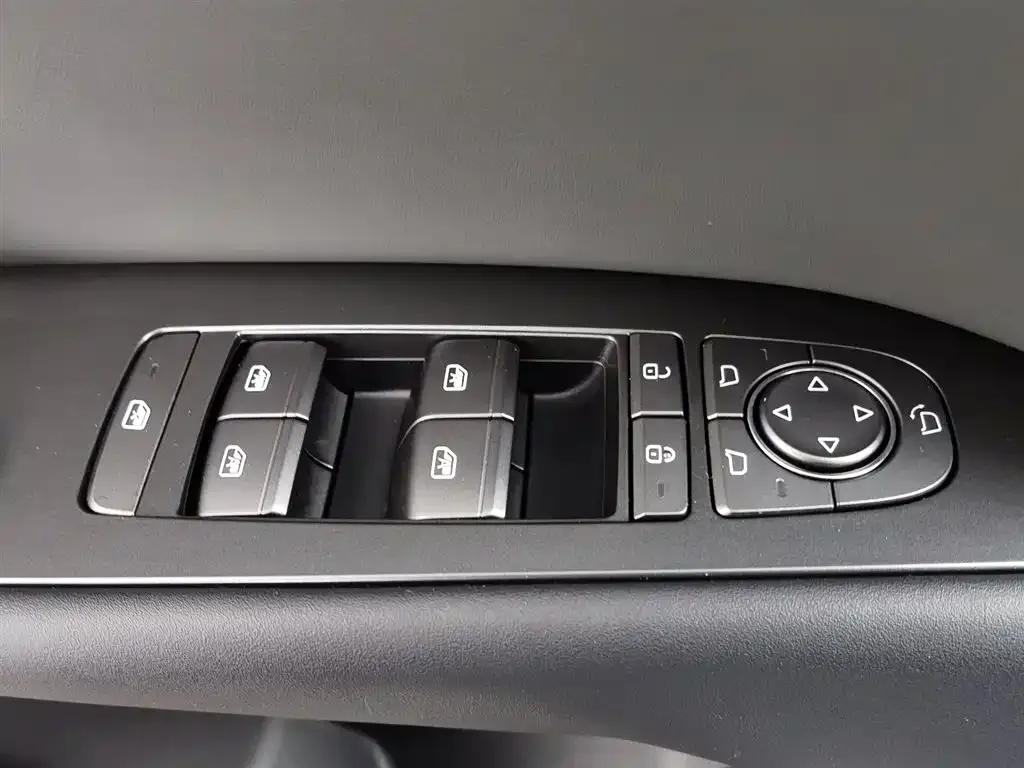 BYD Qin L 2025 из CN, фото 9
