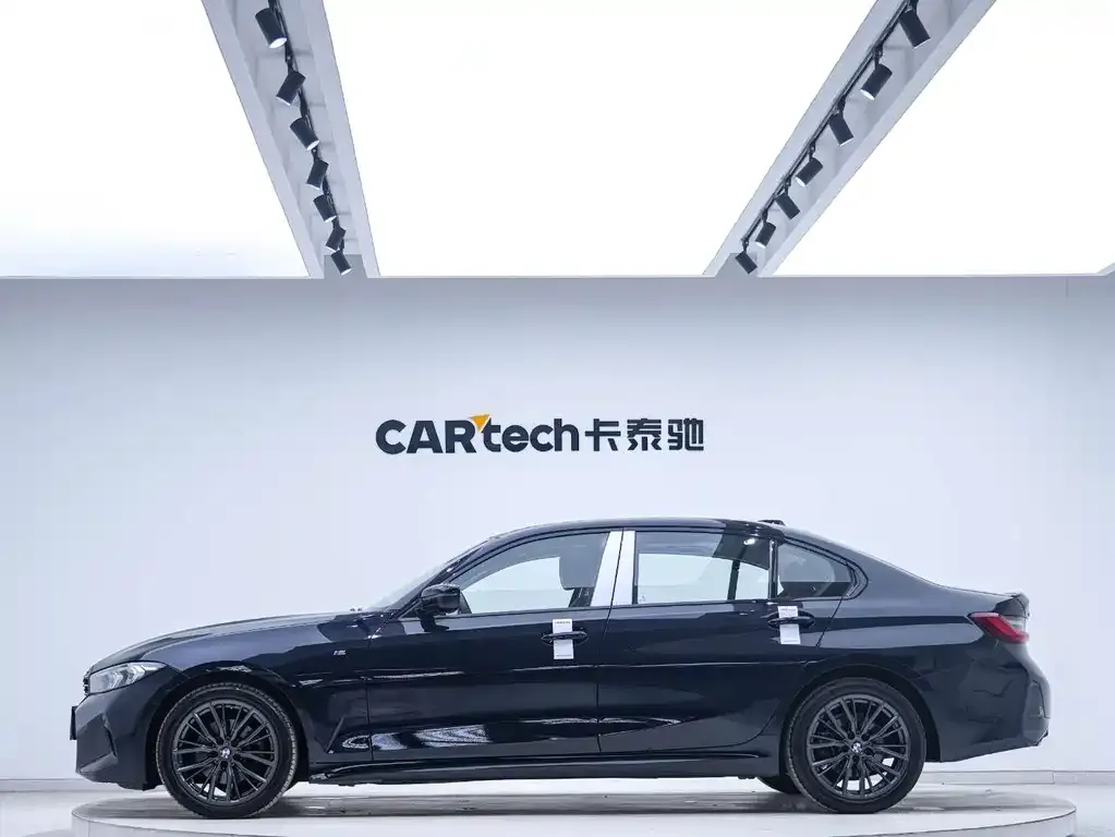BMW 3 Series 2023 из CN, фото 8