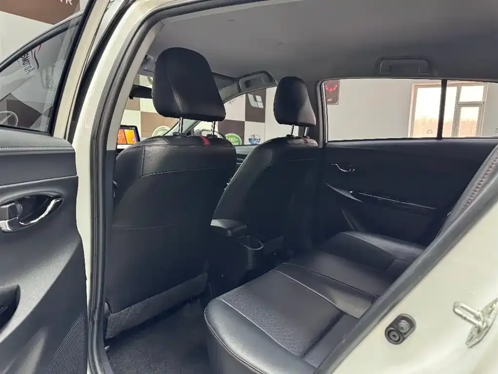 Toyota Yaris L 2022 из CN, фото 10