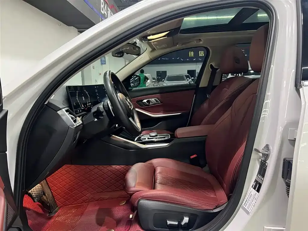 BMW 3 Series 2023 из CN, фото 3