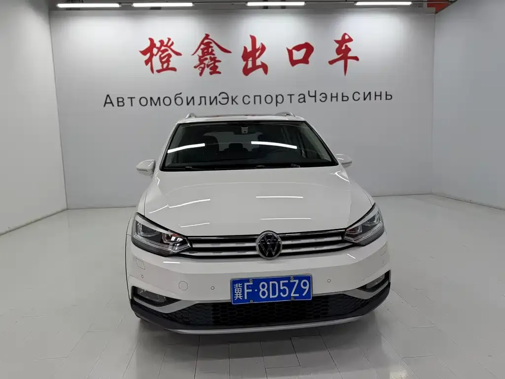 Volkswagen Touran 2021 из CN, фото 5
