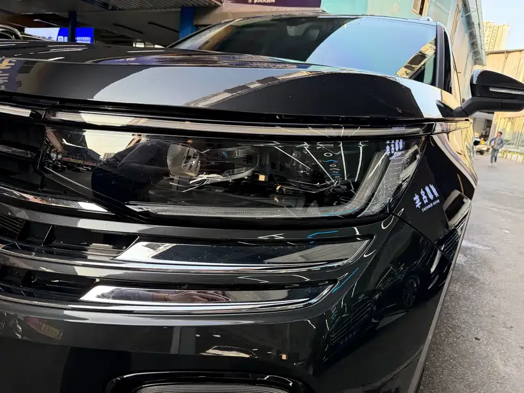 Volkswagen Tavendor 2023 из CN, фото 4