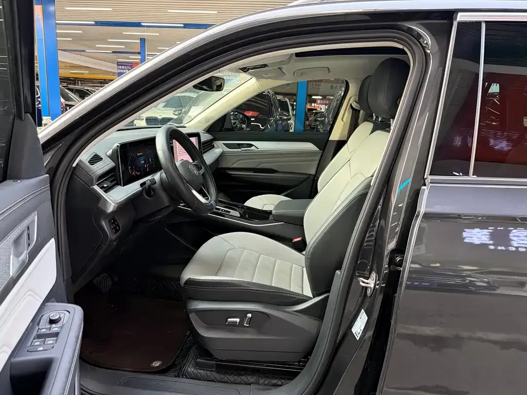 Volkswagen Tavendor 2023 из CN, фото 10