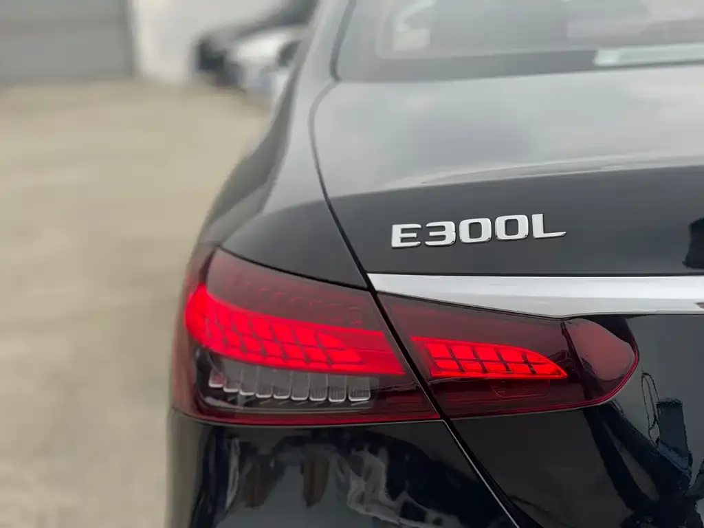 Mercedes-Benz E-Class 2023 из CN, фото 6