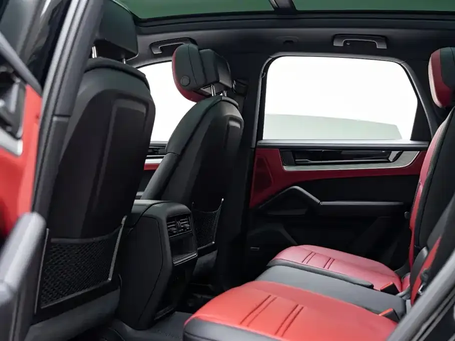 Porsche Cayenne 2025 из CN, фото 10