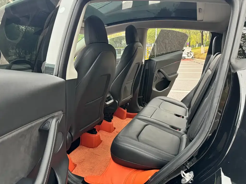 Tesla Model Y 2022 из CN, фото 2