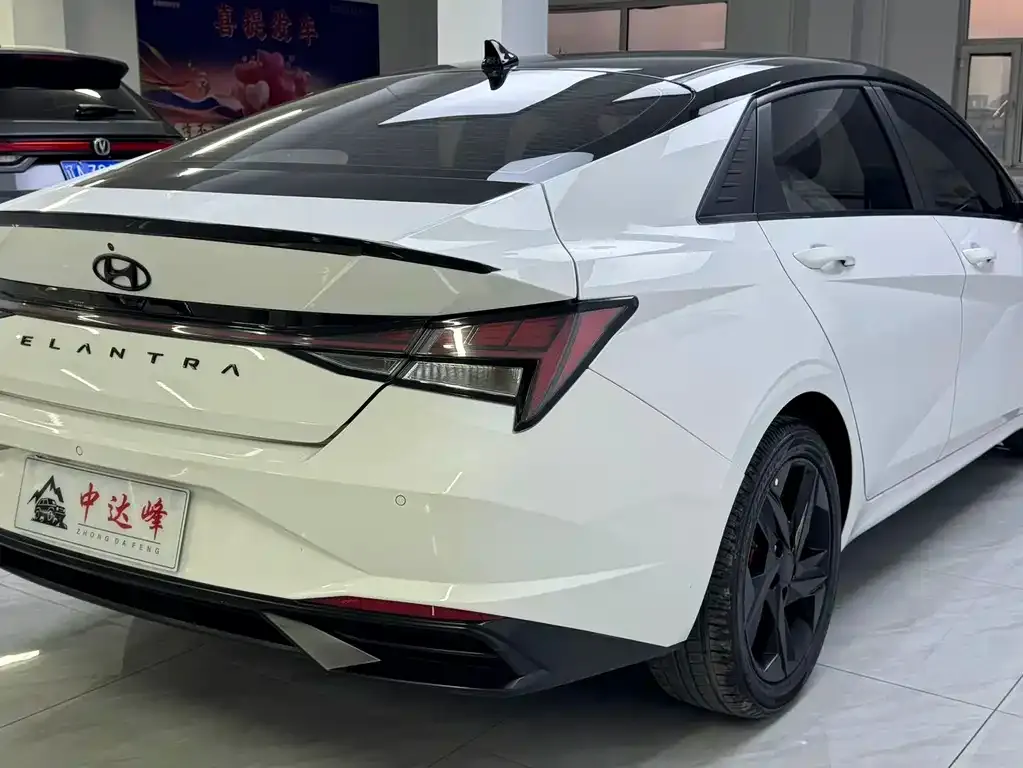Hyundai Elantra 2022 из CN, фото 5