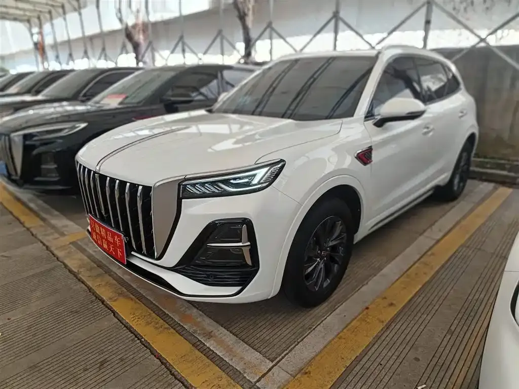 Hongqi HS5 — фото 1