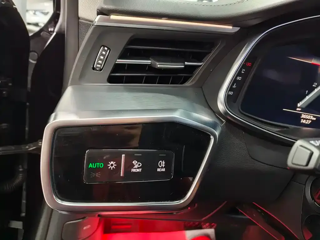 Audi A7L 2024 из CN, фото 3
