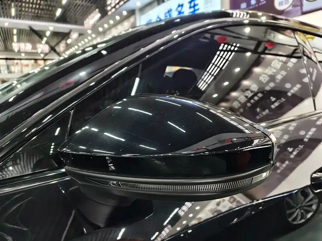 Audi A7L 2024 из CN, фото 4